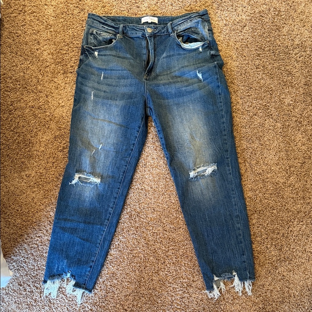 Risen Distressed Jeans - 1XL